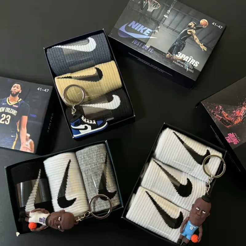Носки Nike с брелком 3 шт